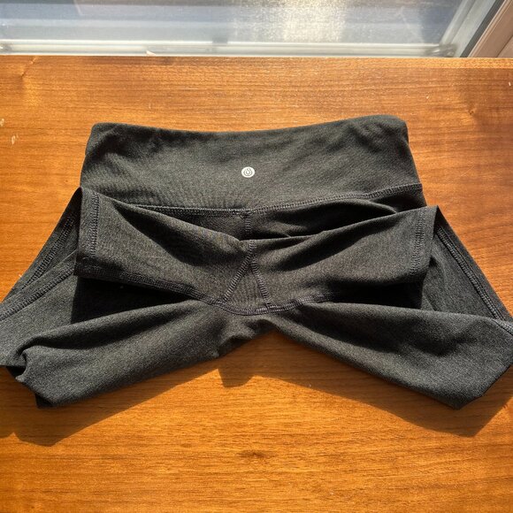 ISLA Movement - Contour Biker Shorts 5'' - Picture 4 of 4